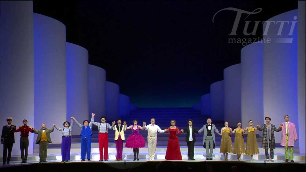 Applaudissements pour la production d'<i>Ariane à Naxos</i> mise en scène à Baden-Baden par Philippe Arlaud.