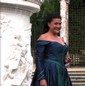 Cecilia Bartoli dans les jardins de Versailles