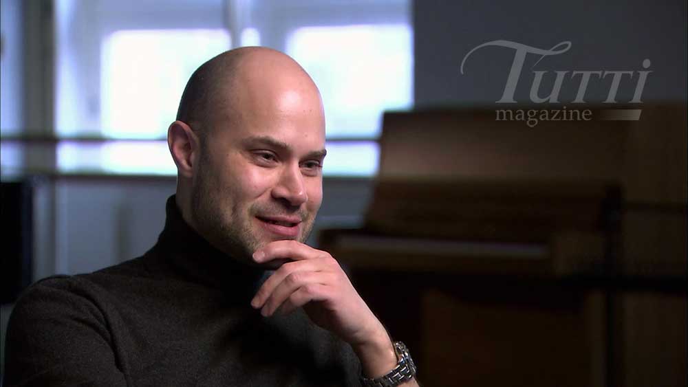 Bejun Mehta s'exprime sur l'opéra <i>Written on Skin</i> dans les bonus des Blu-ray et DVD édités par Opus Arte.