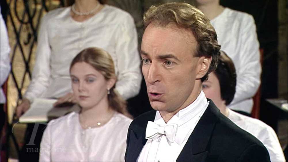 La basse Dietrich Henschel dans l'<i>Oratorio de Noël</i> de Bach dirigé par John Eliot Gardiner en 1999.