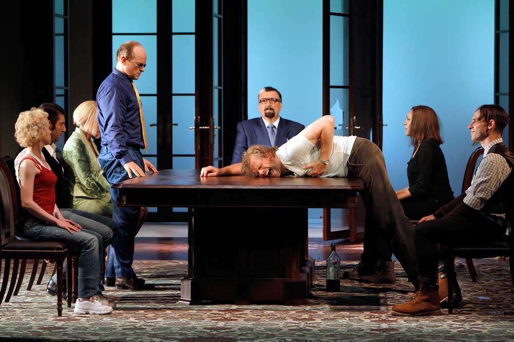 Scène de <i>Don Giovanni</i> à Aix-en-Provence en 2010.  © Pascal Victor