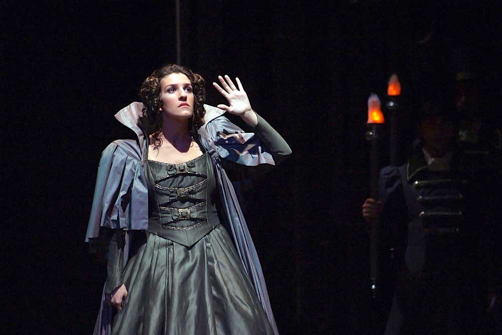 Francesca Sassu (Leonora).  © Roberto Ricci/Teatro Regio di Parma