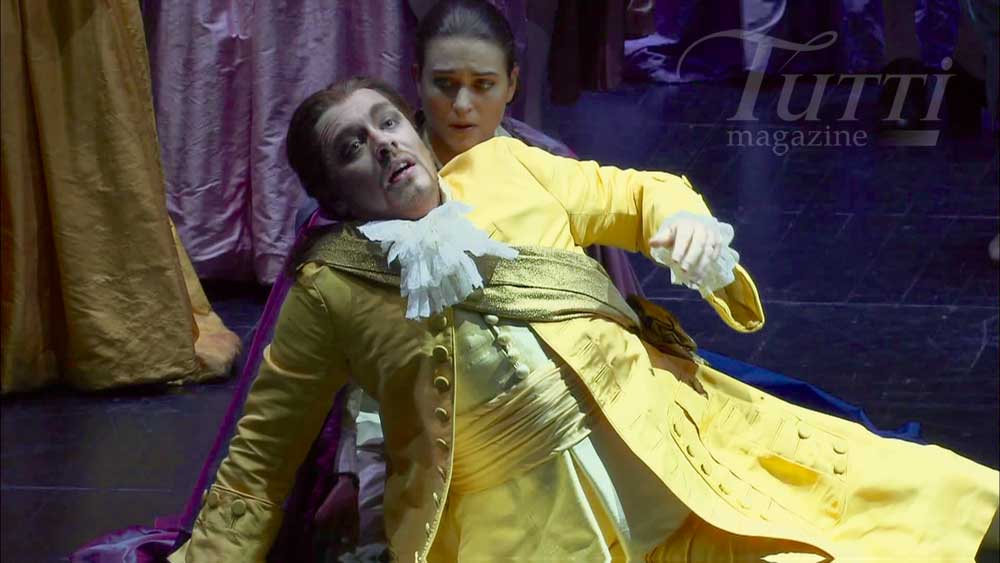 Francesco Meli (Riccardo) et Serena Gamberoni (Oscar) dans la scène finale d'<i>Un Bal masqué</i> de Verdi à Parme en 2011.