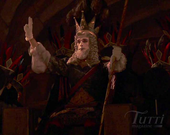 François Lis interprète le double-rôle de Pluton/Jupiter dans <i>Hippolyte et Aricie</i> à l'Opéra de Paris.