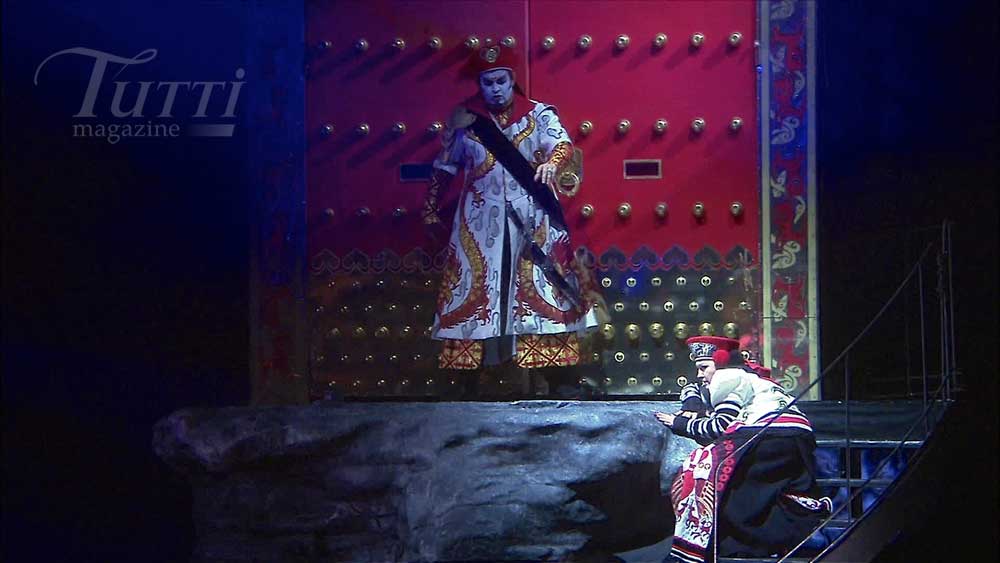 <i>La Femme sans ombre</i> au Théâtre Mariinsky, mis en scène par Jonathan Kent.