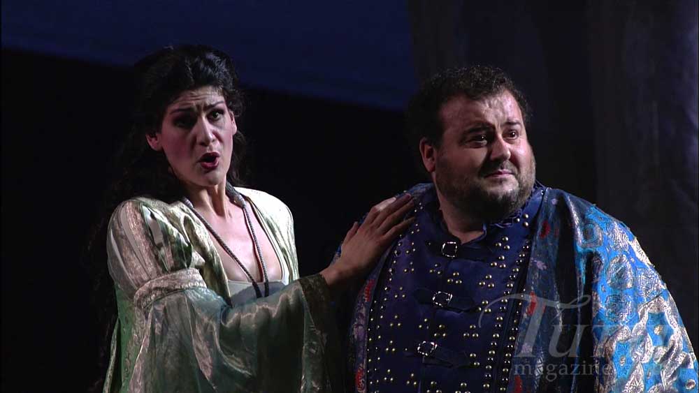 Anja Harteros (Amelia Grimaldi) et Fabio Sartori (Gabriele Adorno) dans <i>Simon Boccanegra</i> de Verdi mis en scène par Federico Tiezzi.