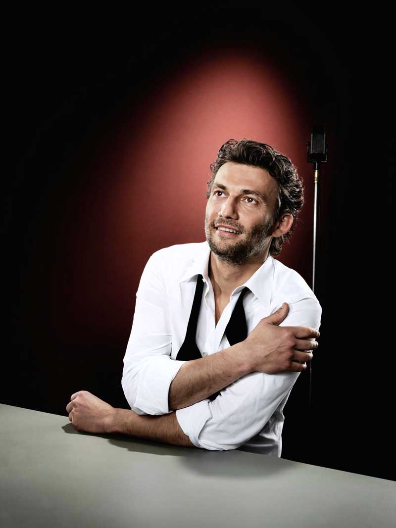 Jonas Kaufmann photographié pour la promotion de l'album <i>Du bist die Welt für mich</i>.  © Gregor Hohenberg