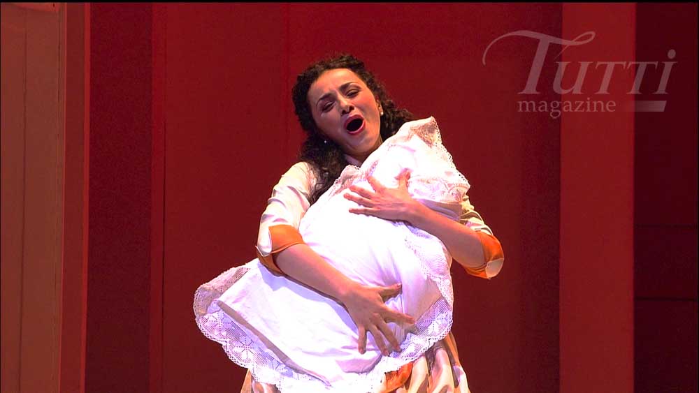 Ketevan Kemoklidze interprète le rôle de Rosina dans <i>Le Barbier de Séville</i> au Teatro Regio de Parme en 2011.