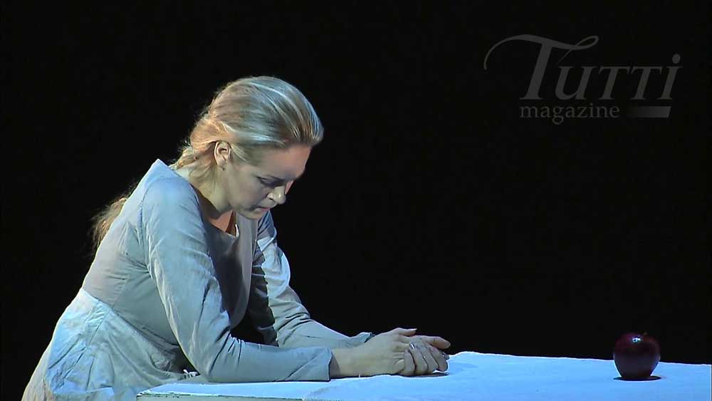 Kristīne Opolais interprète le rôle de Tatyana.