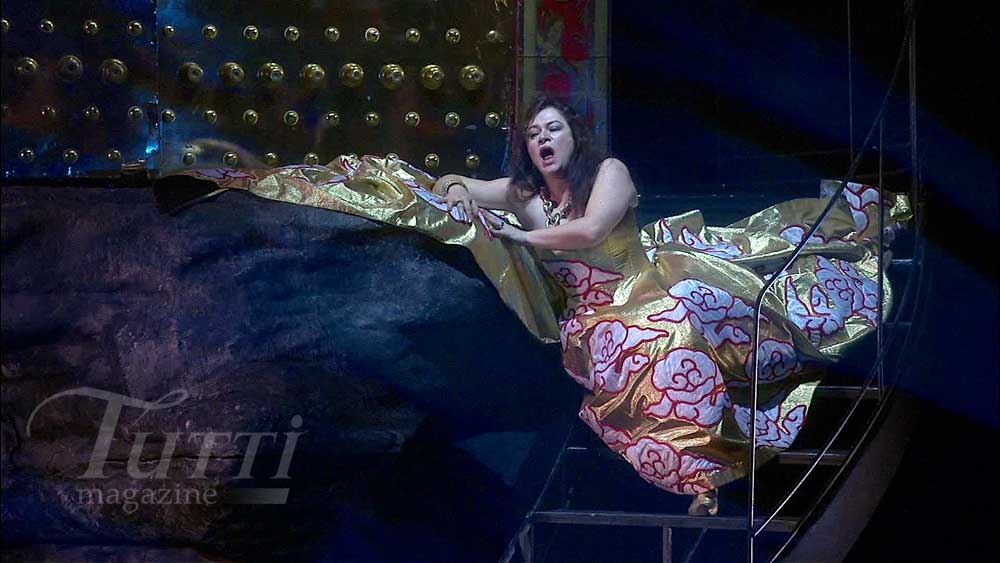 Mlada Khudoley interprète l'Impératrice dans <i>La Femme sans ombre</i> de Richard Strauss.