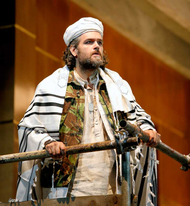 Riccardo Zanellato (Mosè). © Studio Amati Bacciardi