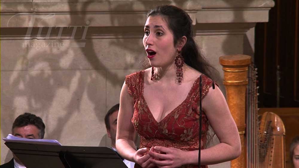 La soprano Sabine Revault d'Allonnes dans un air d'<i>Hérodiade</i> de Massenet à l'église de la Trinité.