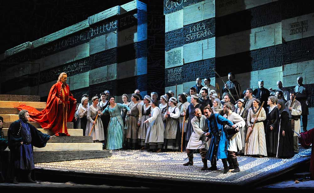 Production de <i>Simon Boccanegra</i> mise en scène par Giorgio Gallione à Parme en mars 2010.  © Roberto Ricci/Teatro Regio di Parma